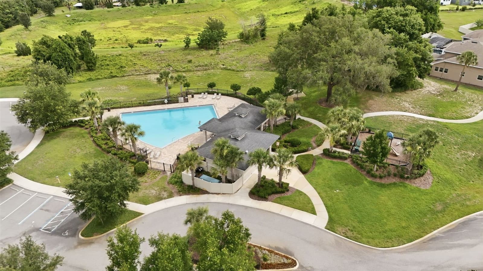 16716 ABBEY HILL
