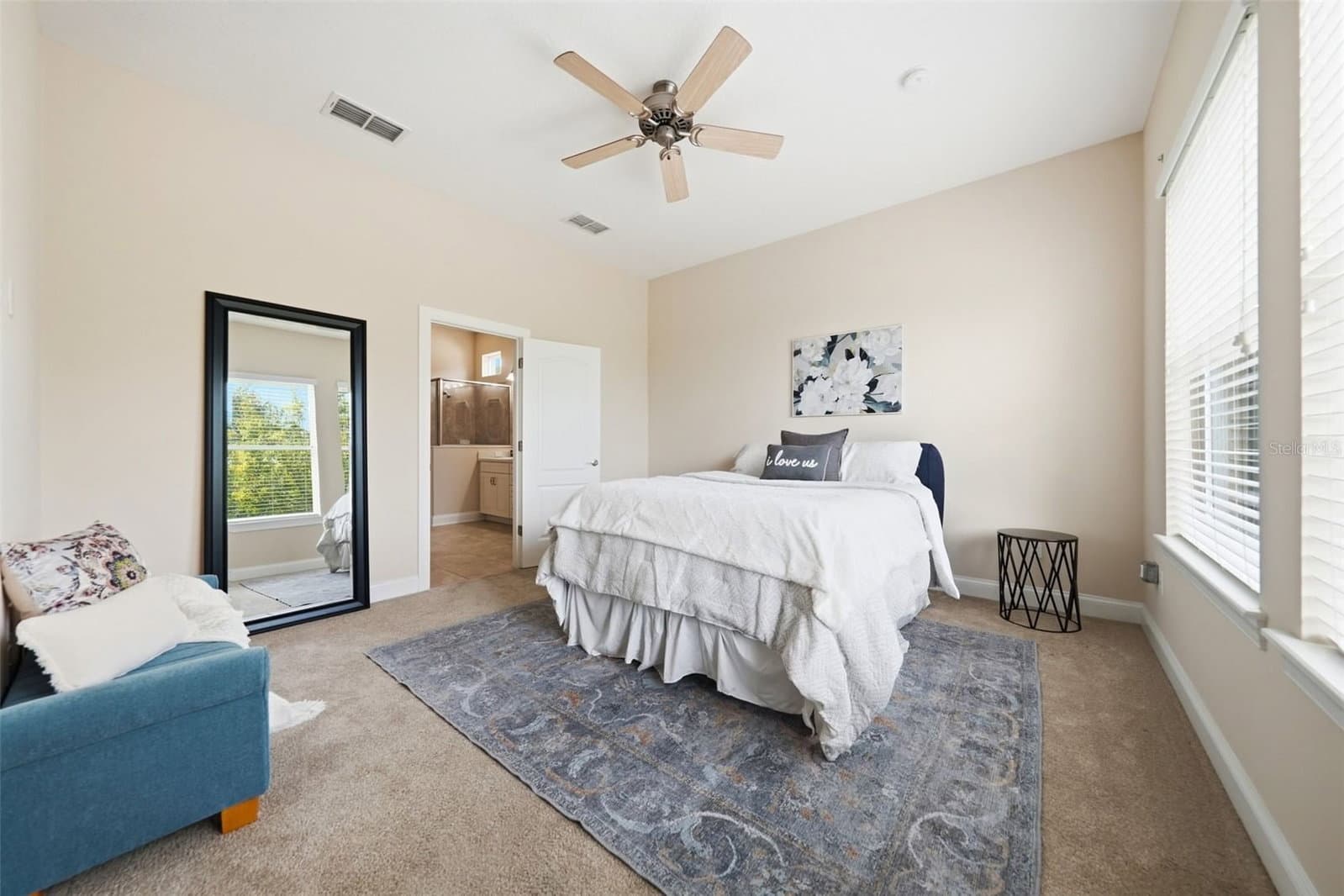 Photo 5 of 16716 ABBEY HILL