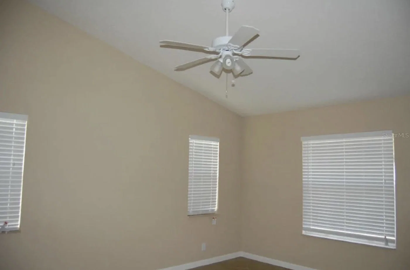 Photo 5 of 926 11TH Terrace