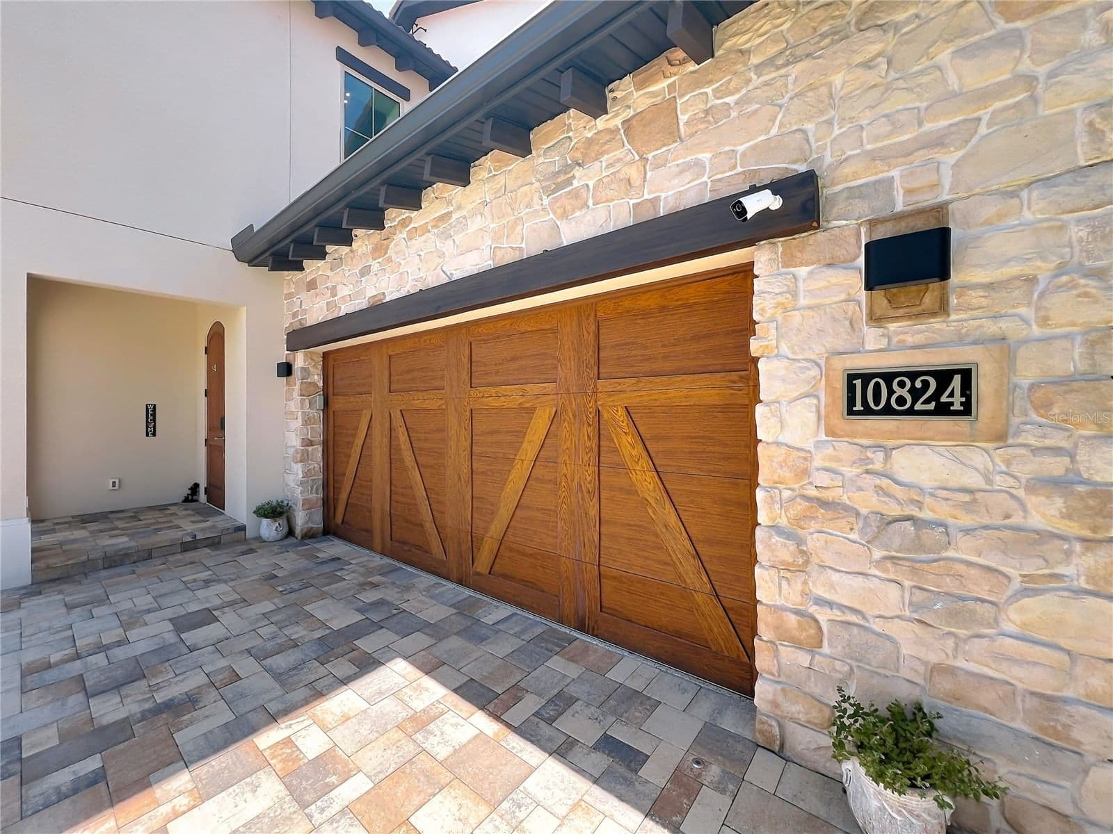 10824 ROYAL CYPRESS