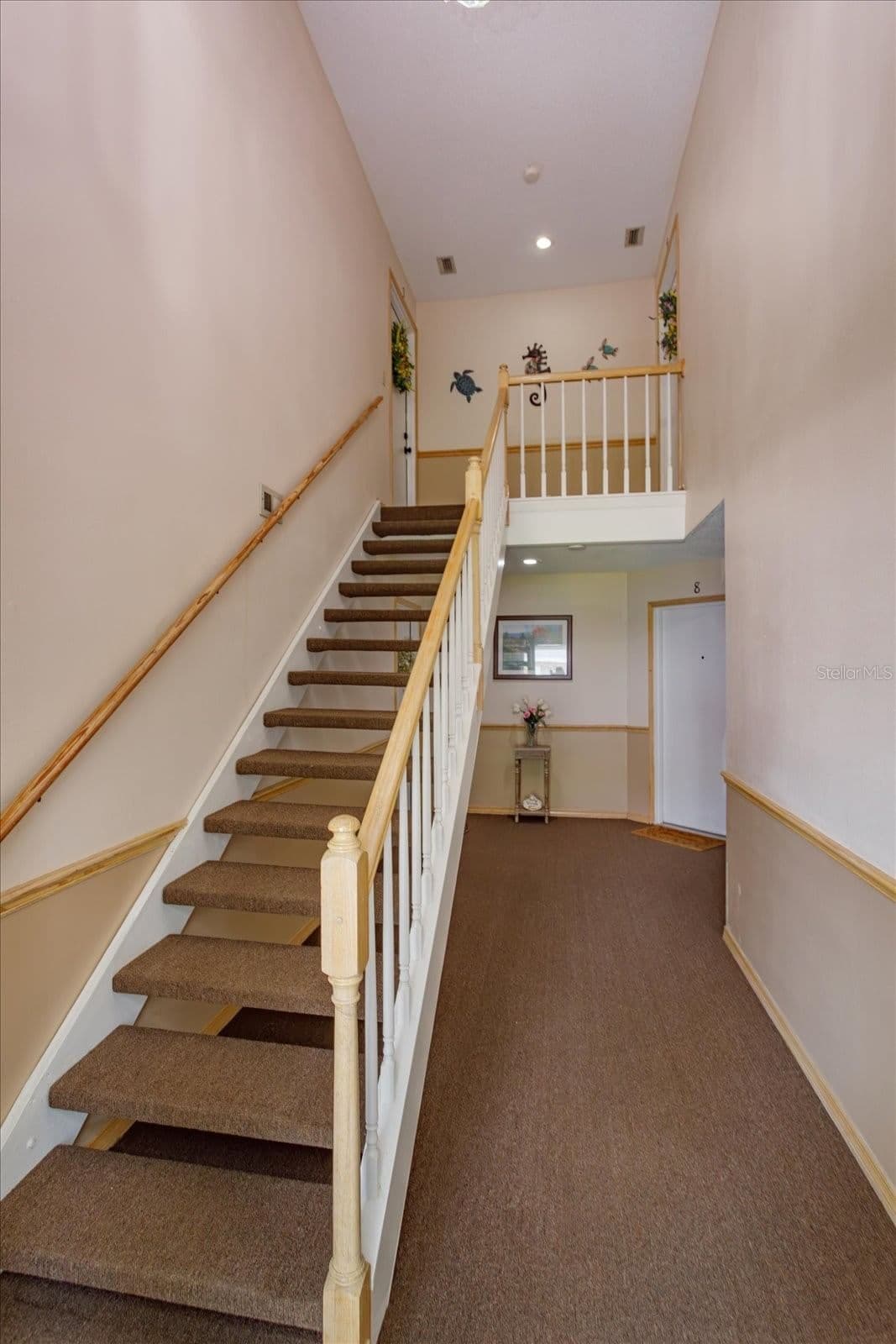 5301 WHITE CLIFF