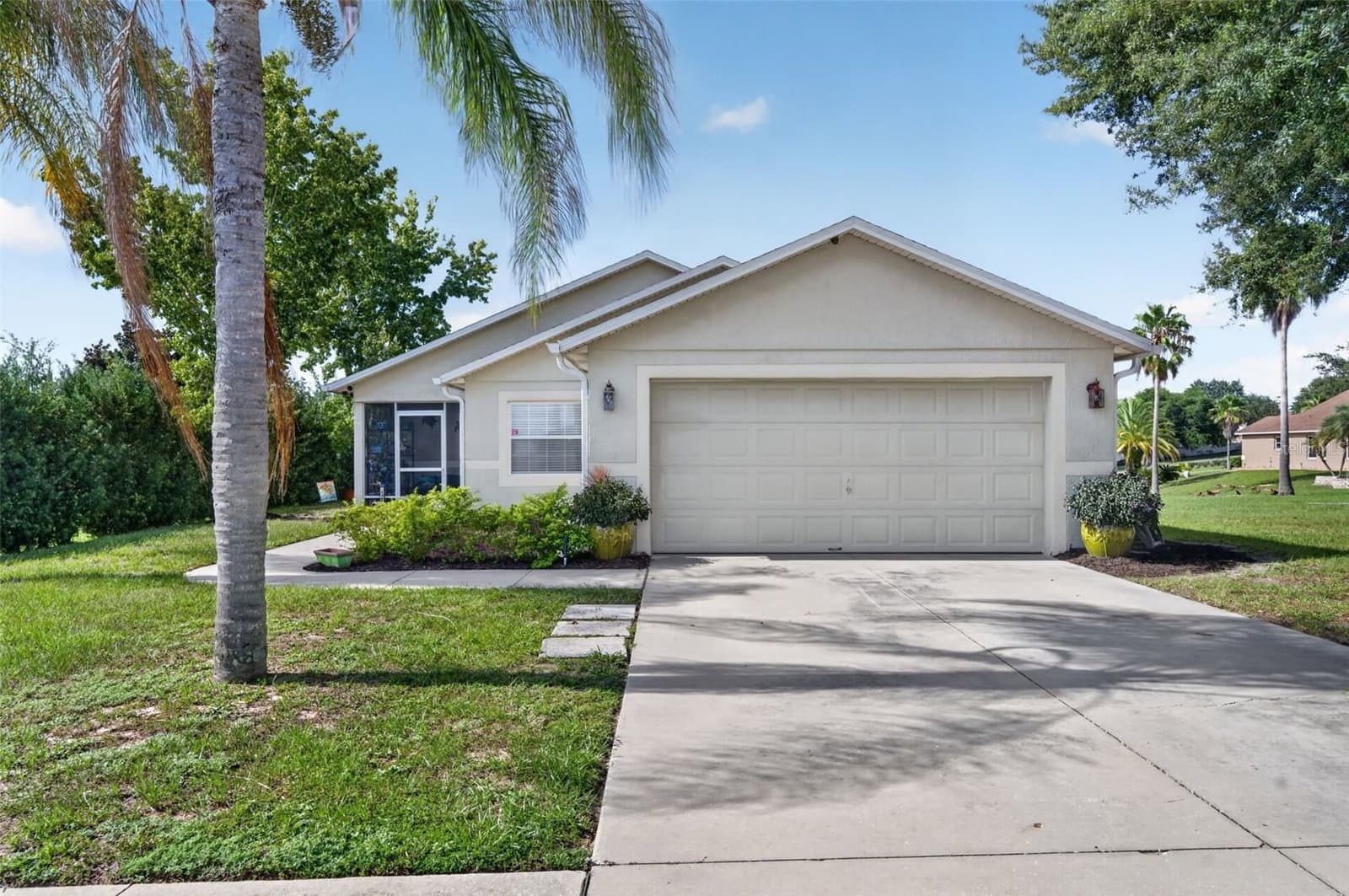 1390 WILLOW CREST