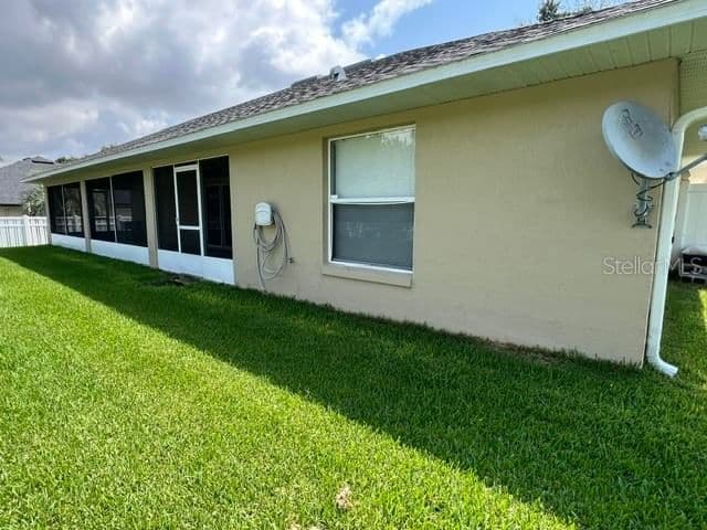 Photo 4 of 1206 BRENTWOOD