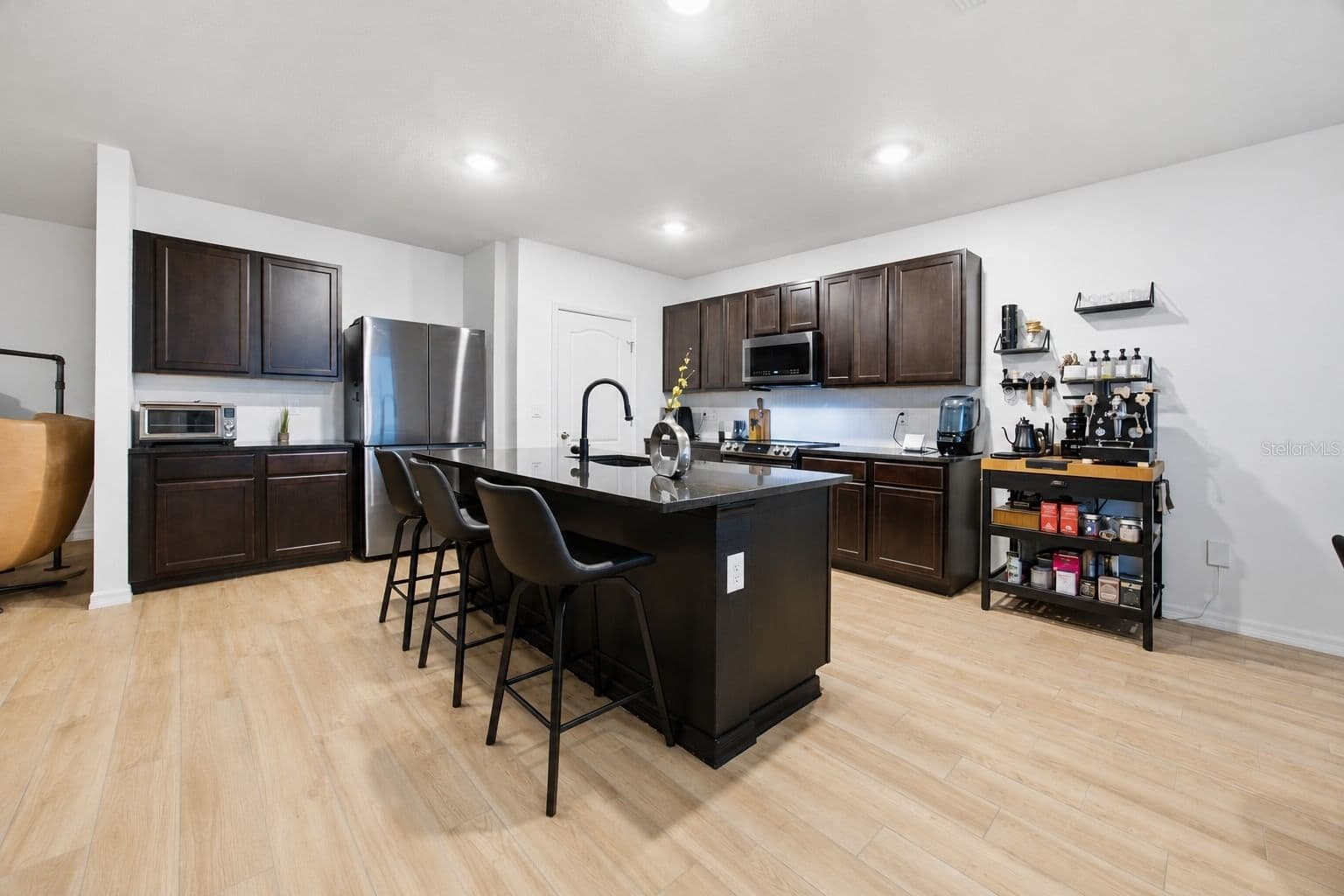 325 AUBURN GROVE
