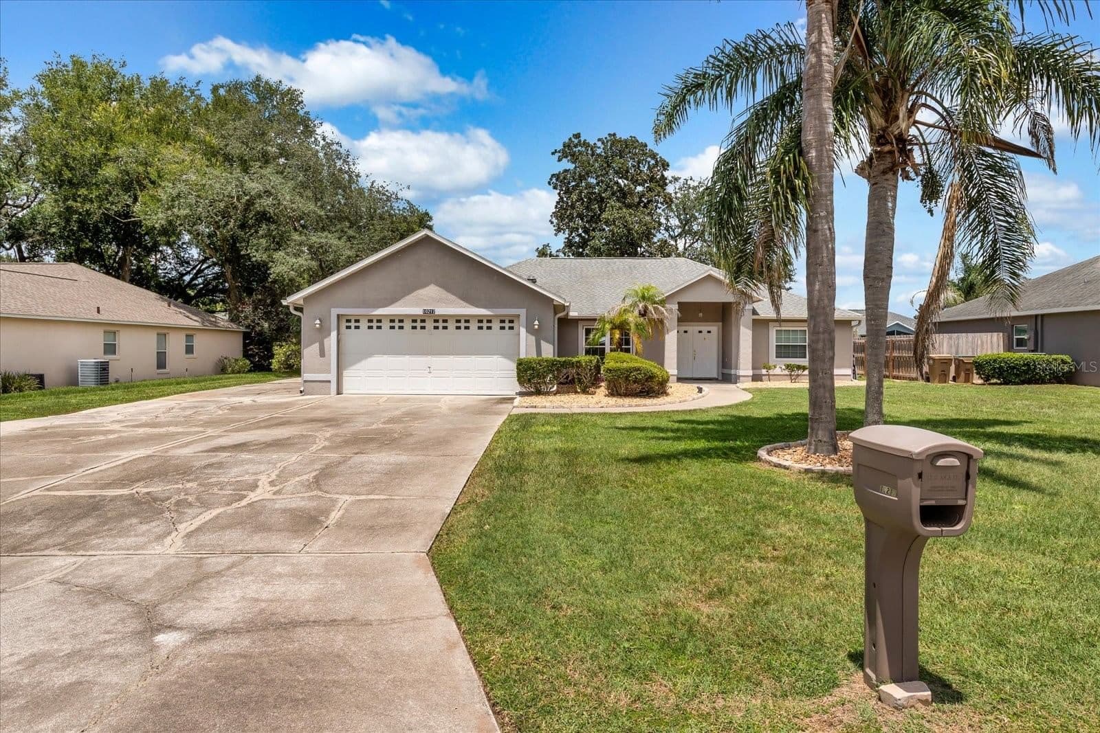 10217 SPRING MOSS Avenue