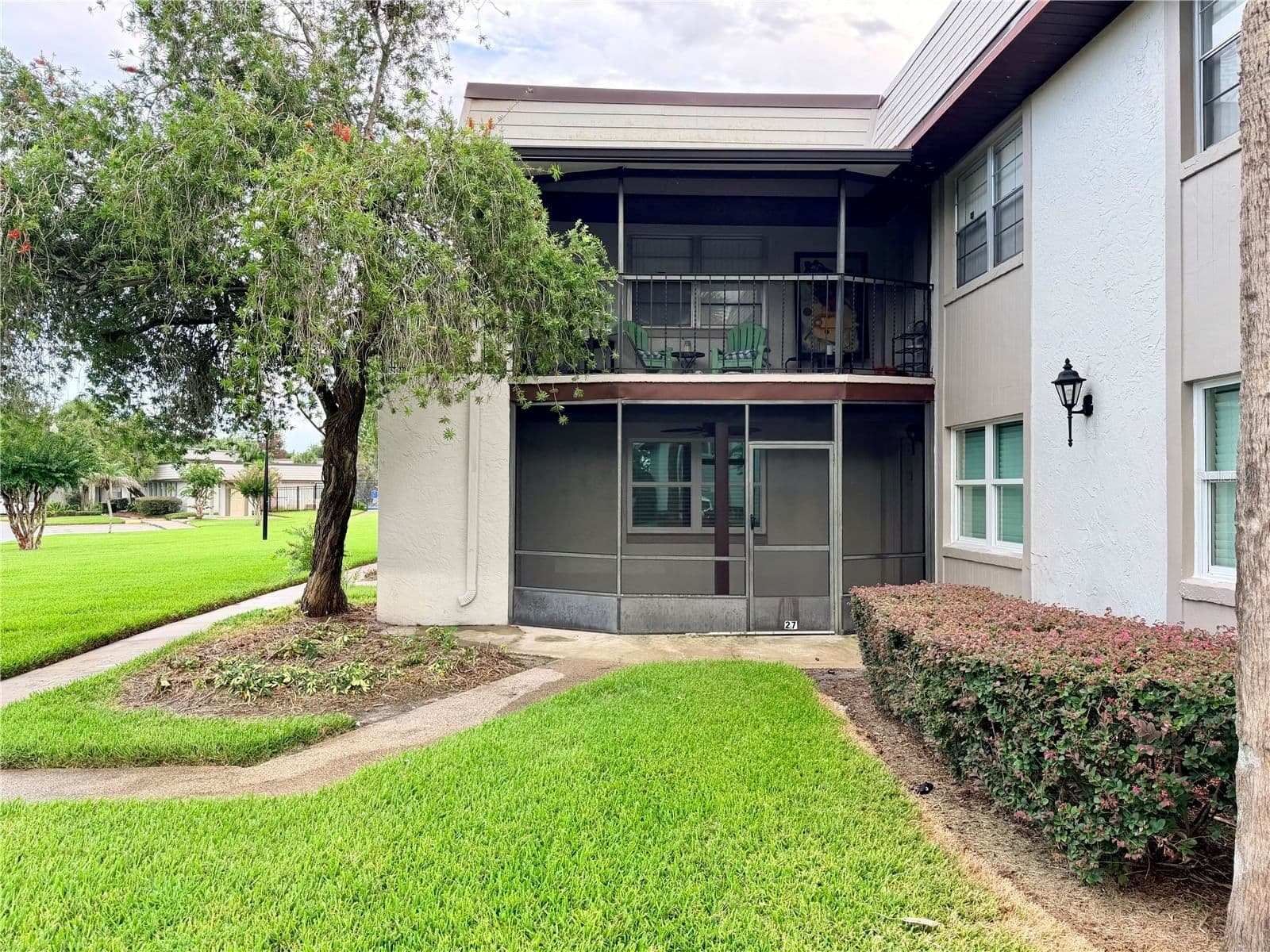 27 WINDTREE Lane #102