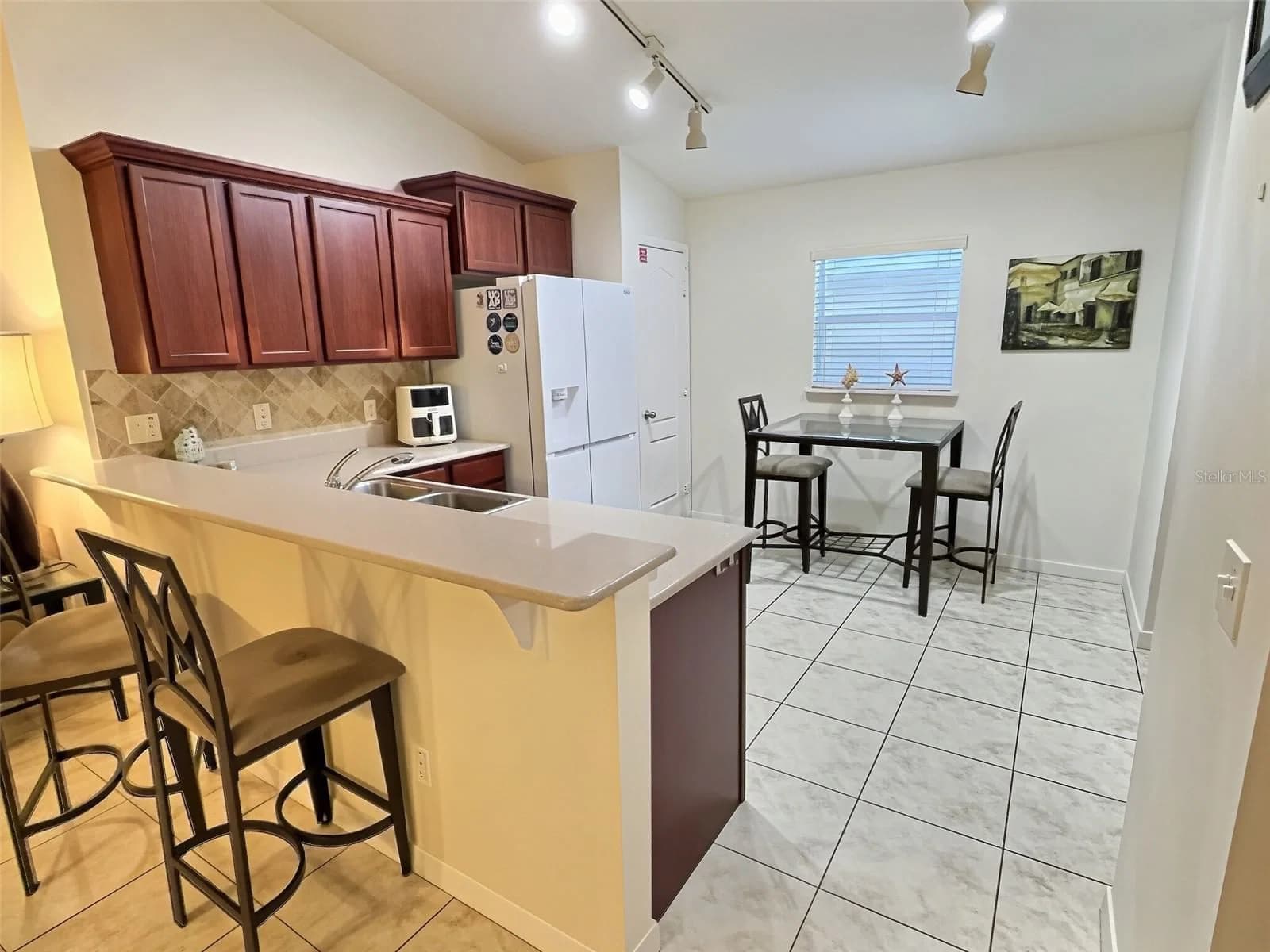 655 SCRUB JAY Way