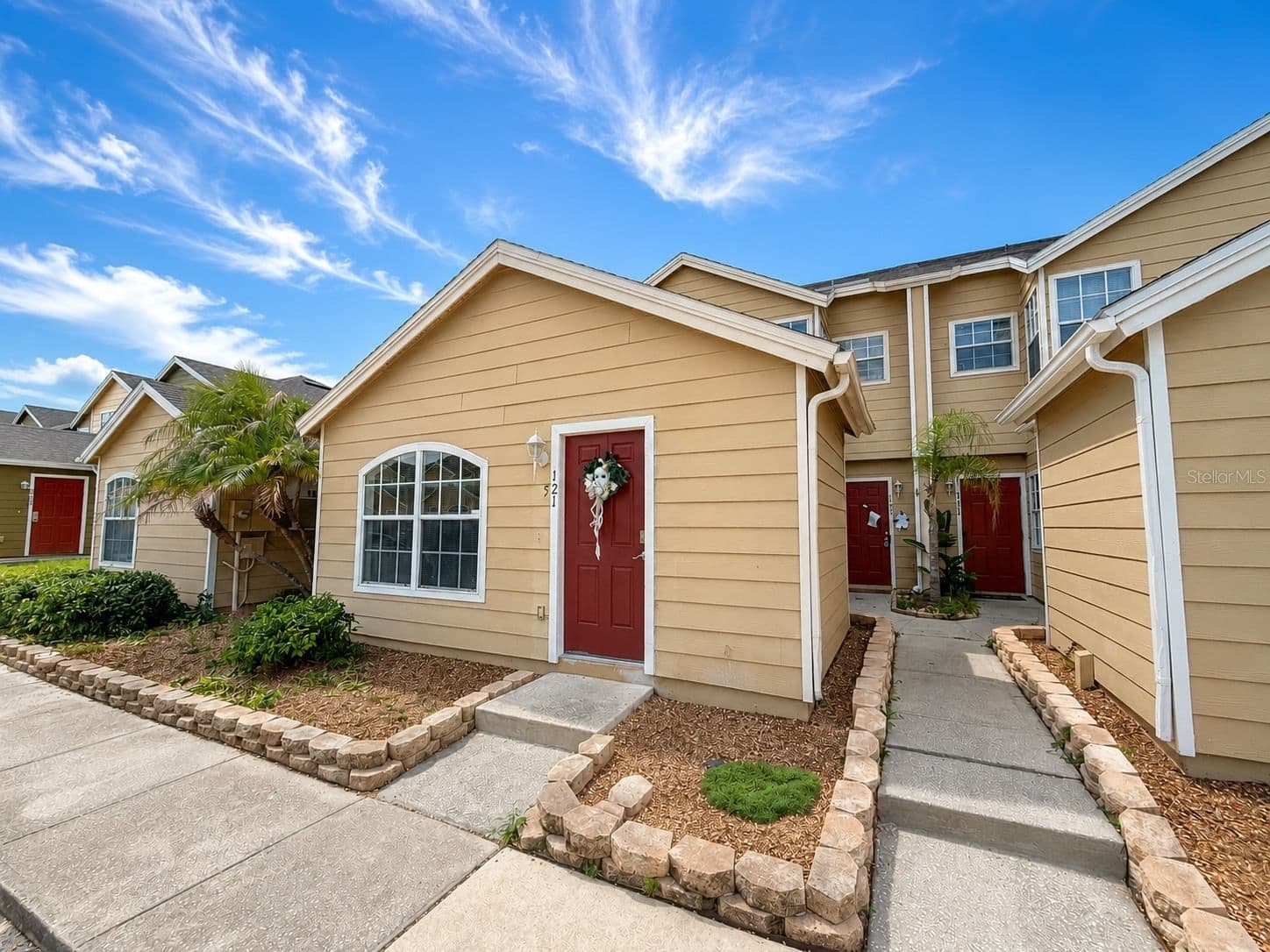 121 WASHINGTON PALM Loop