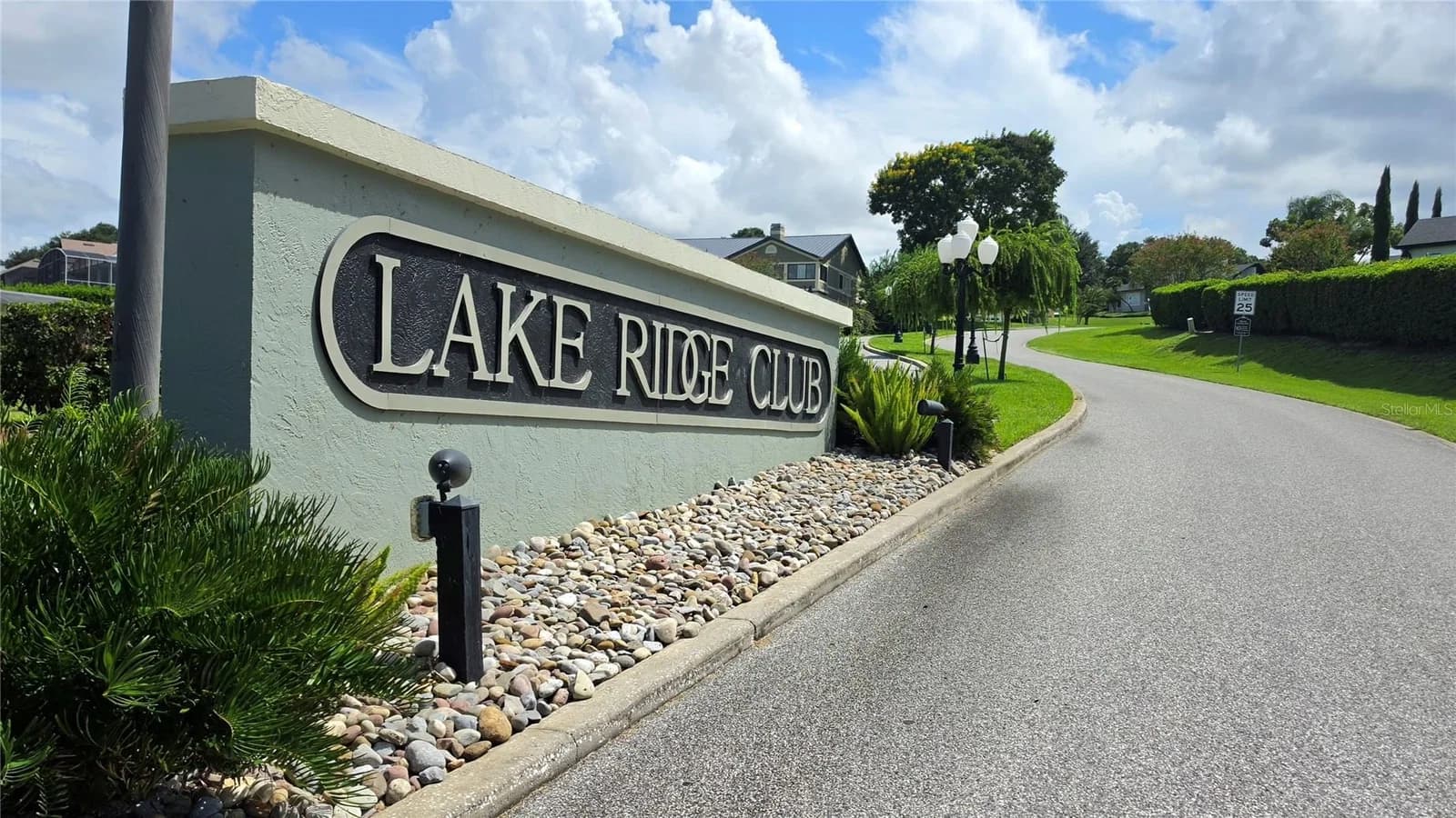 Photo 5 of 12616 LAKE RIDGE Circle
