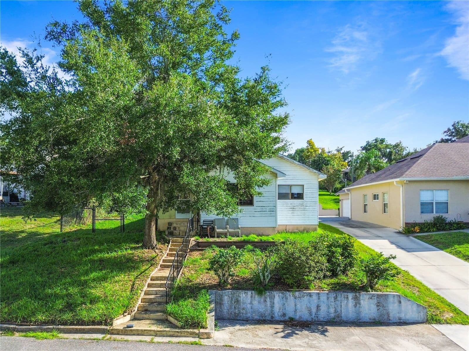 Photo 4 of 535 CARROLL Street