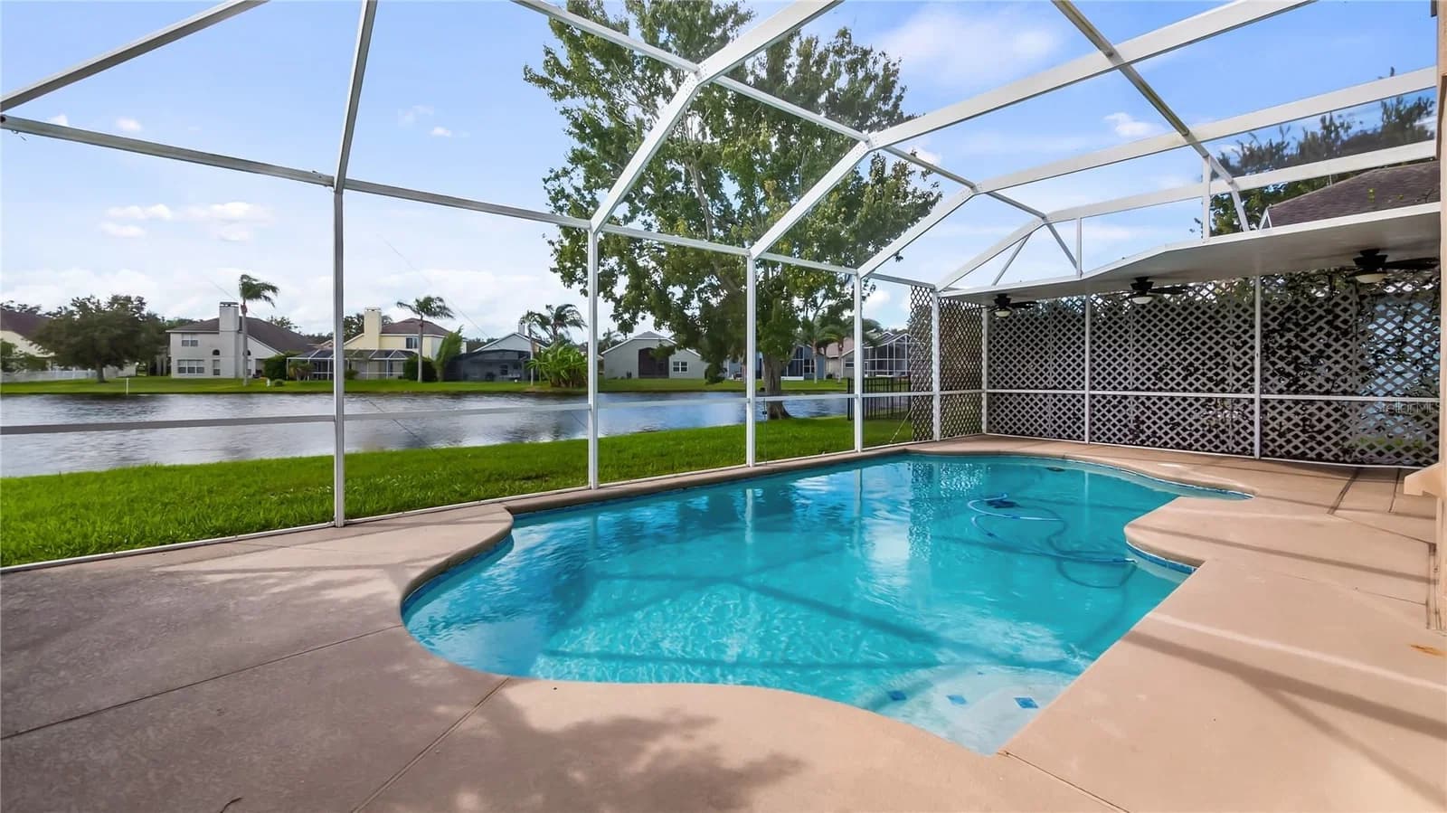 522 HARDWOOD Circle