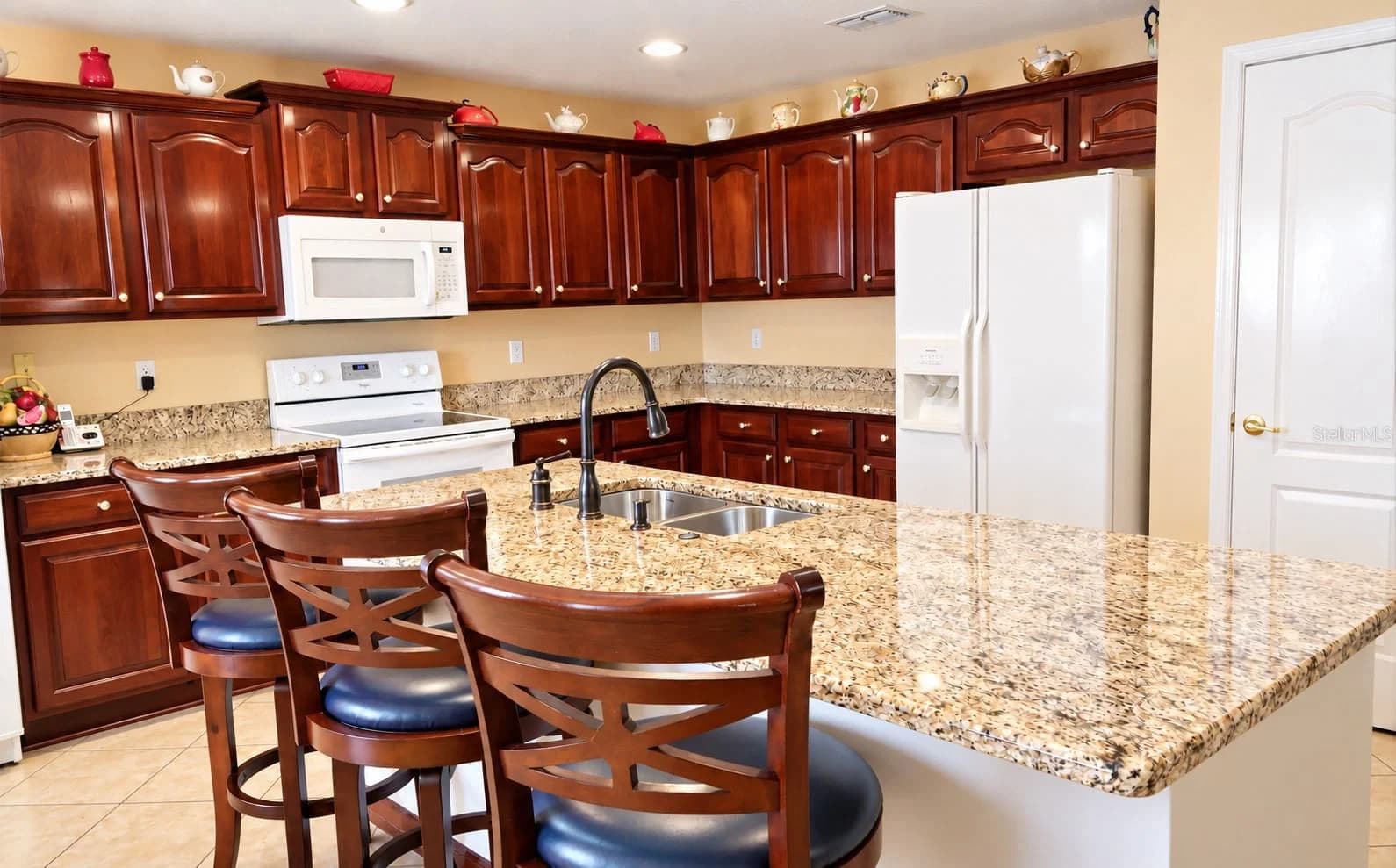 4408 ARUBA Boulevard