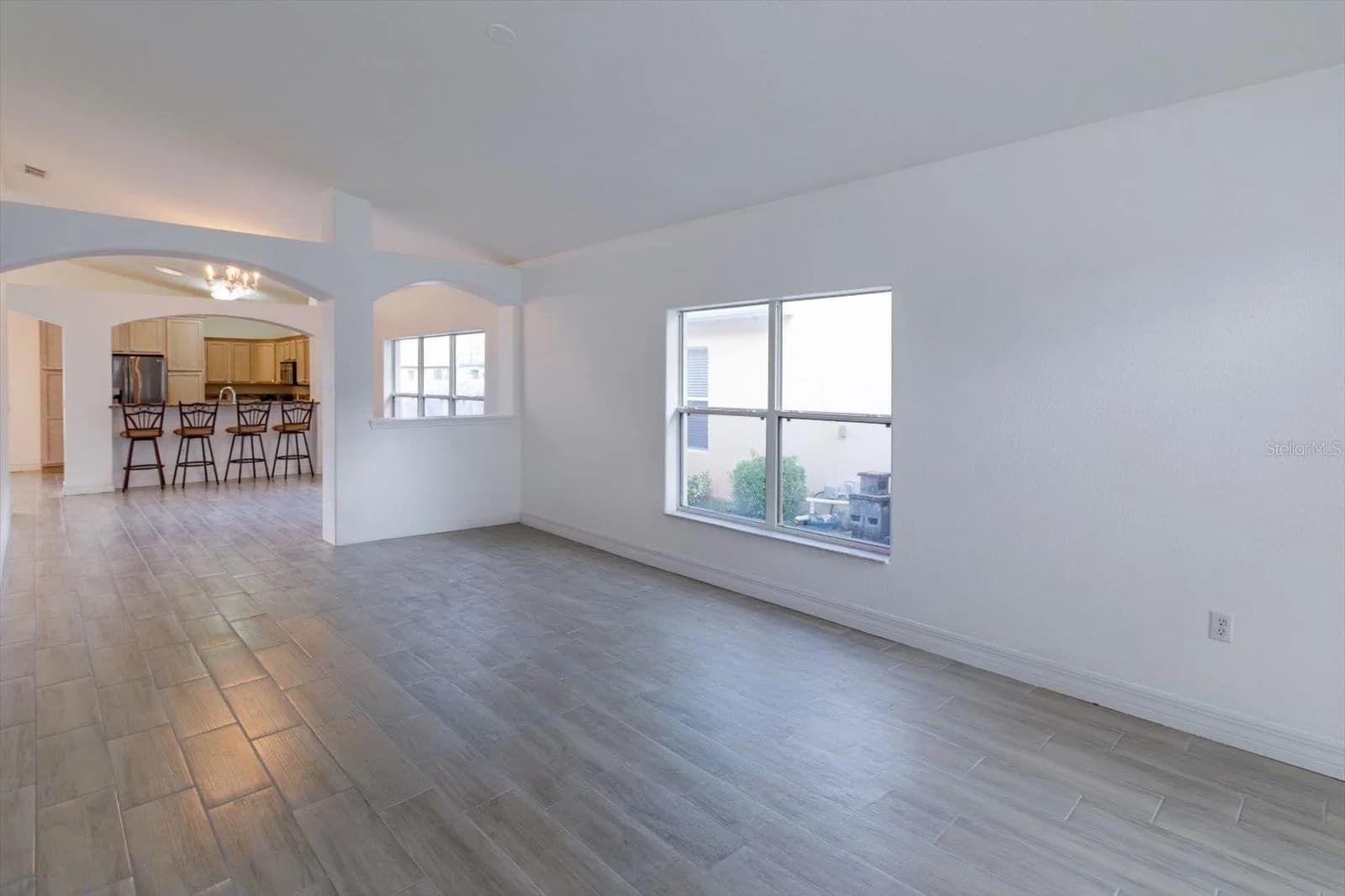 Photo 5 of 2614 CAITHNESS WAY