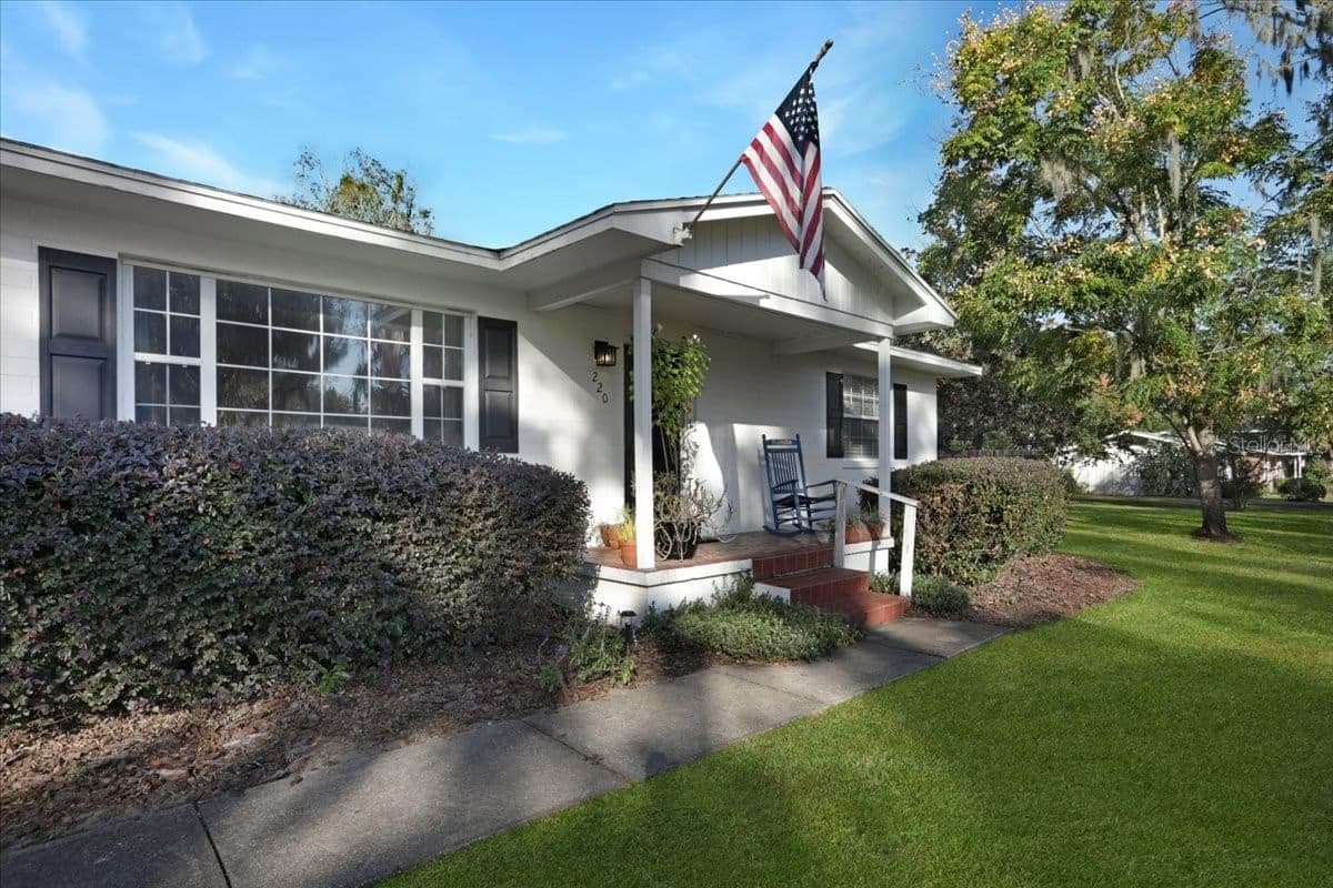 Photo 4 of 220 28TH