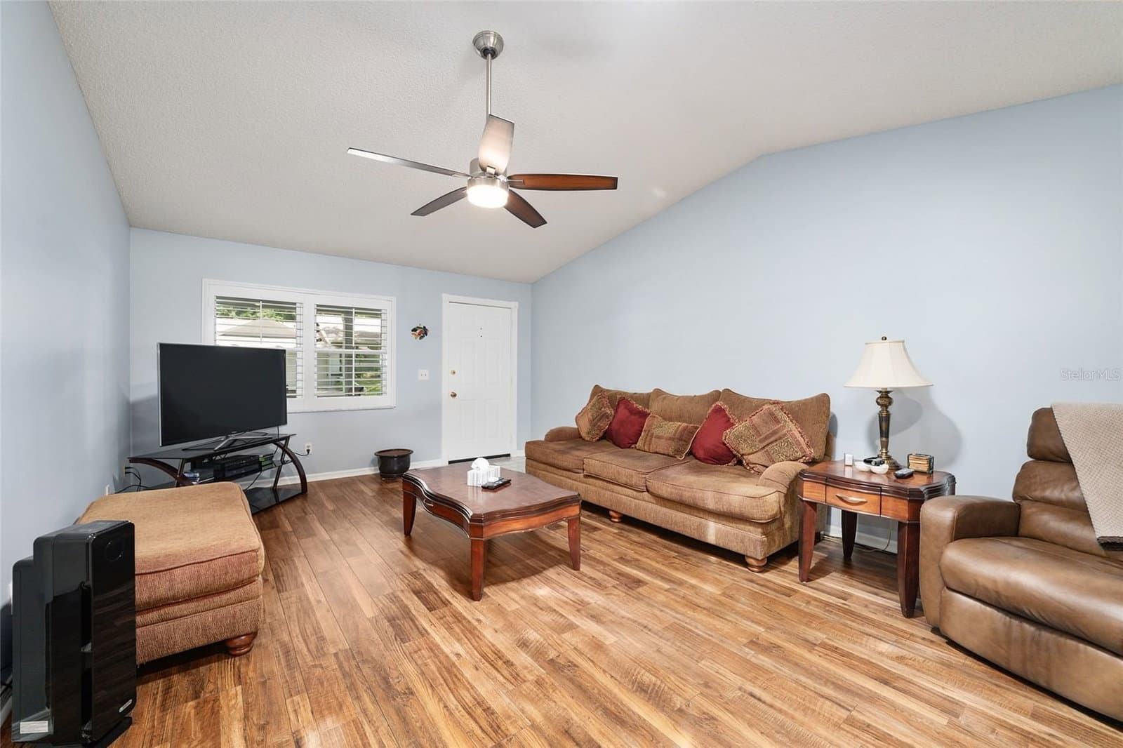 Photo 5 of 9820 89TH