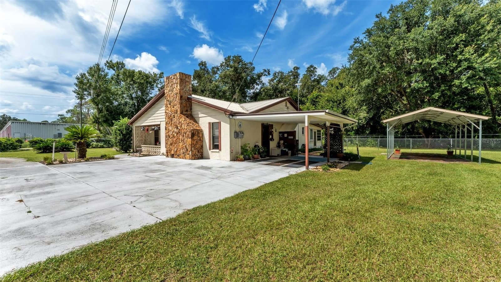 Photo 4 of 1301 LANIER