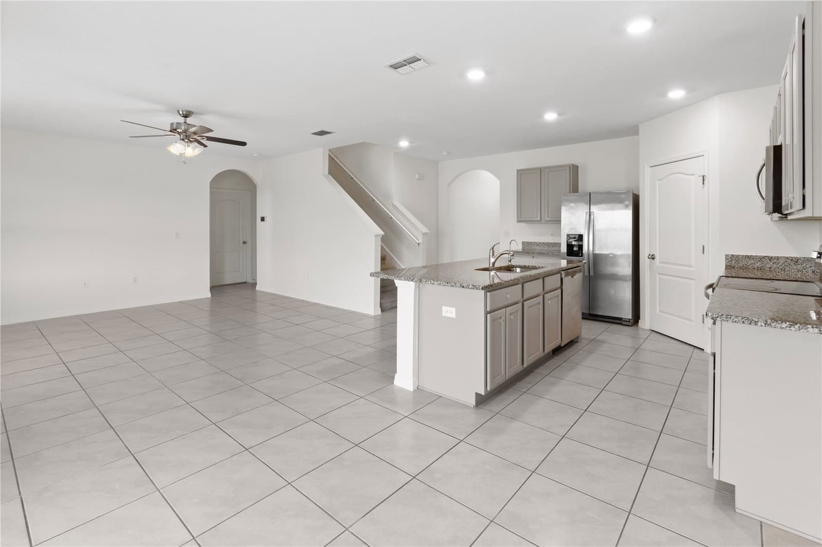 Photo 4 of 2651 GRANDBURY GROVE