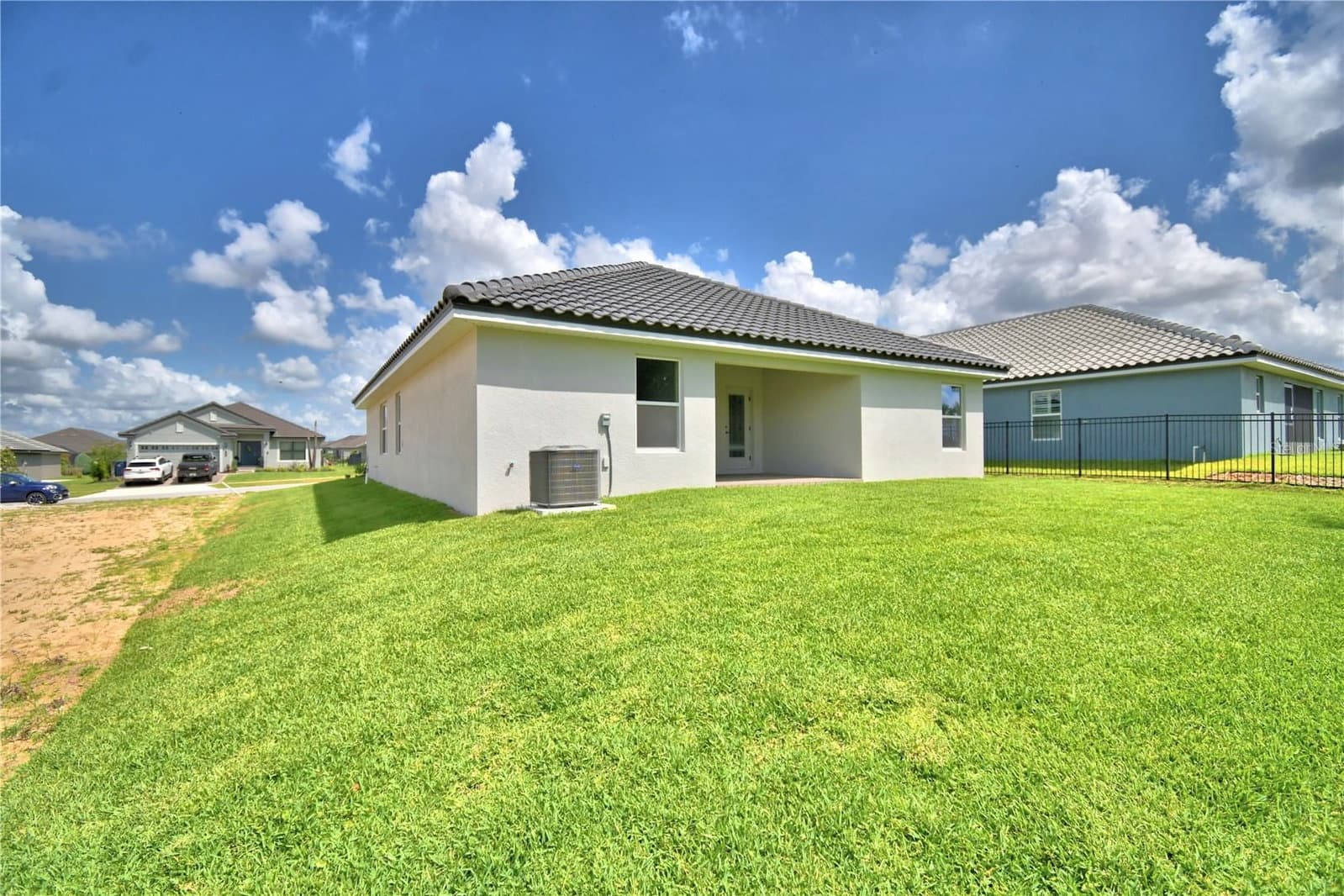 Photo 5 of 4514 GRANDVIEW GLEN