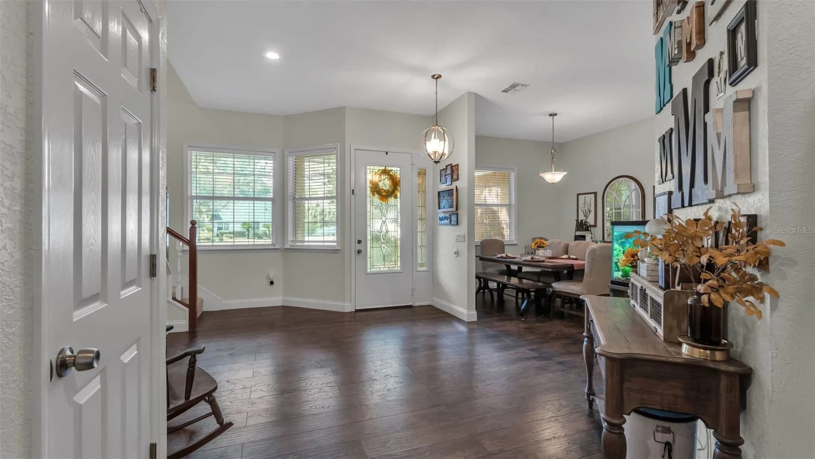 Photo 5 of 1345 N LONGOAK DR Drive