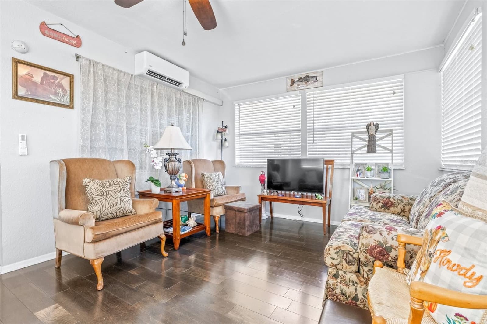 4742 CYPRESS