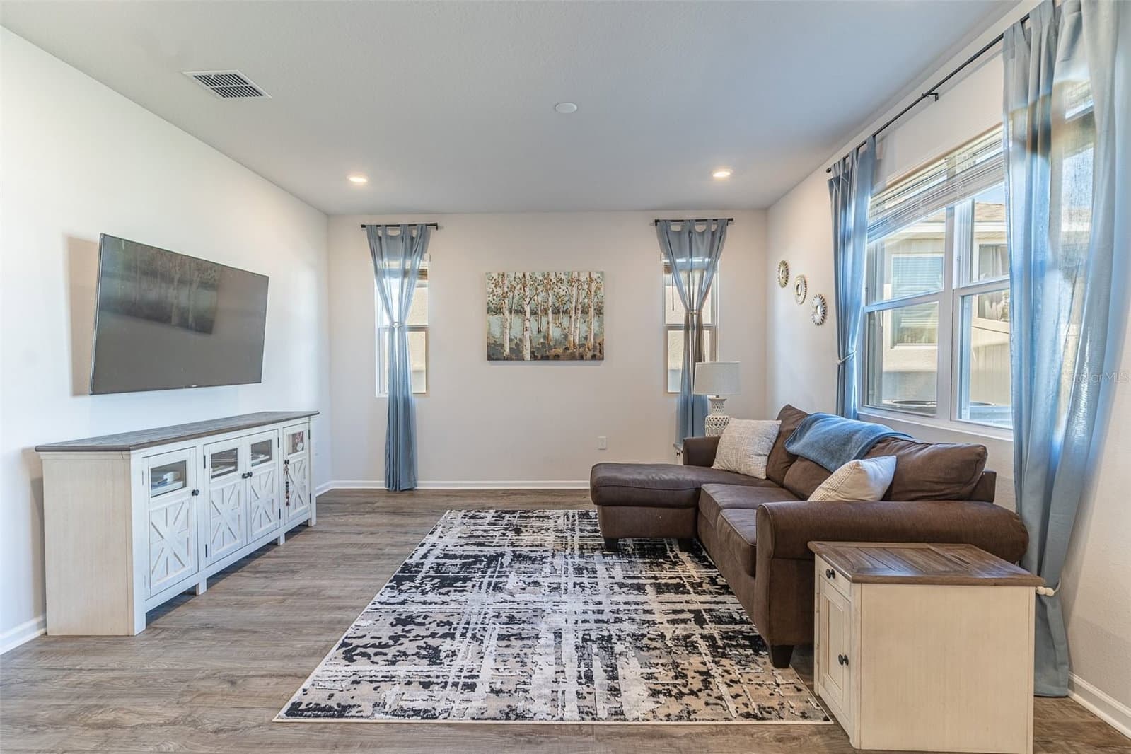1123 SUGARWOOD