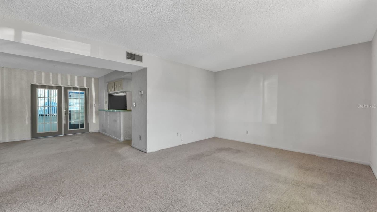 1130 LAKE PARKER