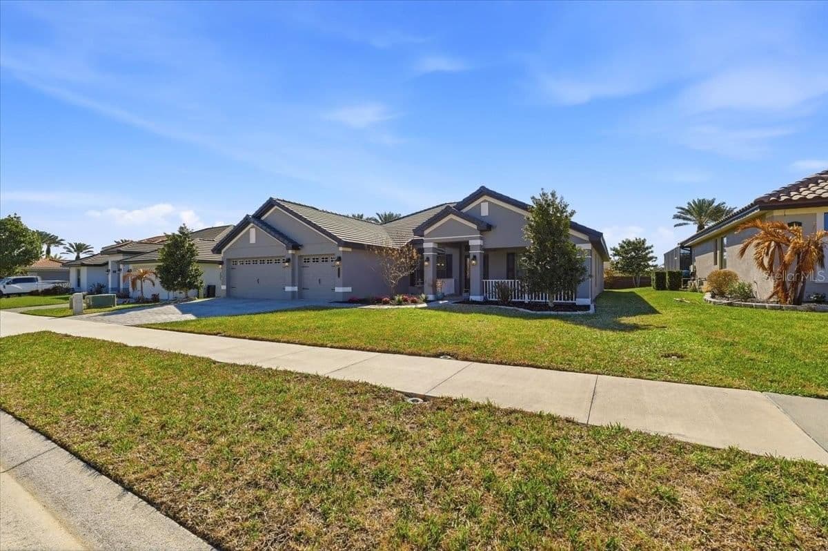 331 CRESCENT RIDGE