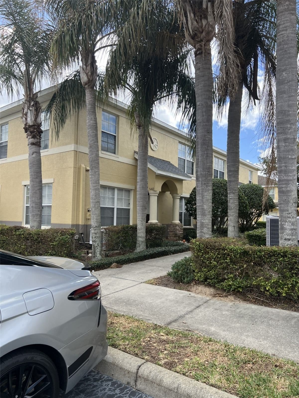 5444 RIVER ROCK