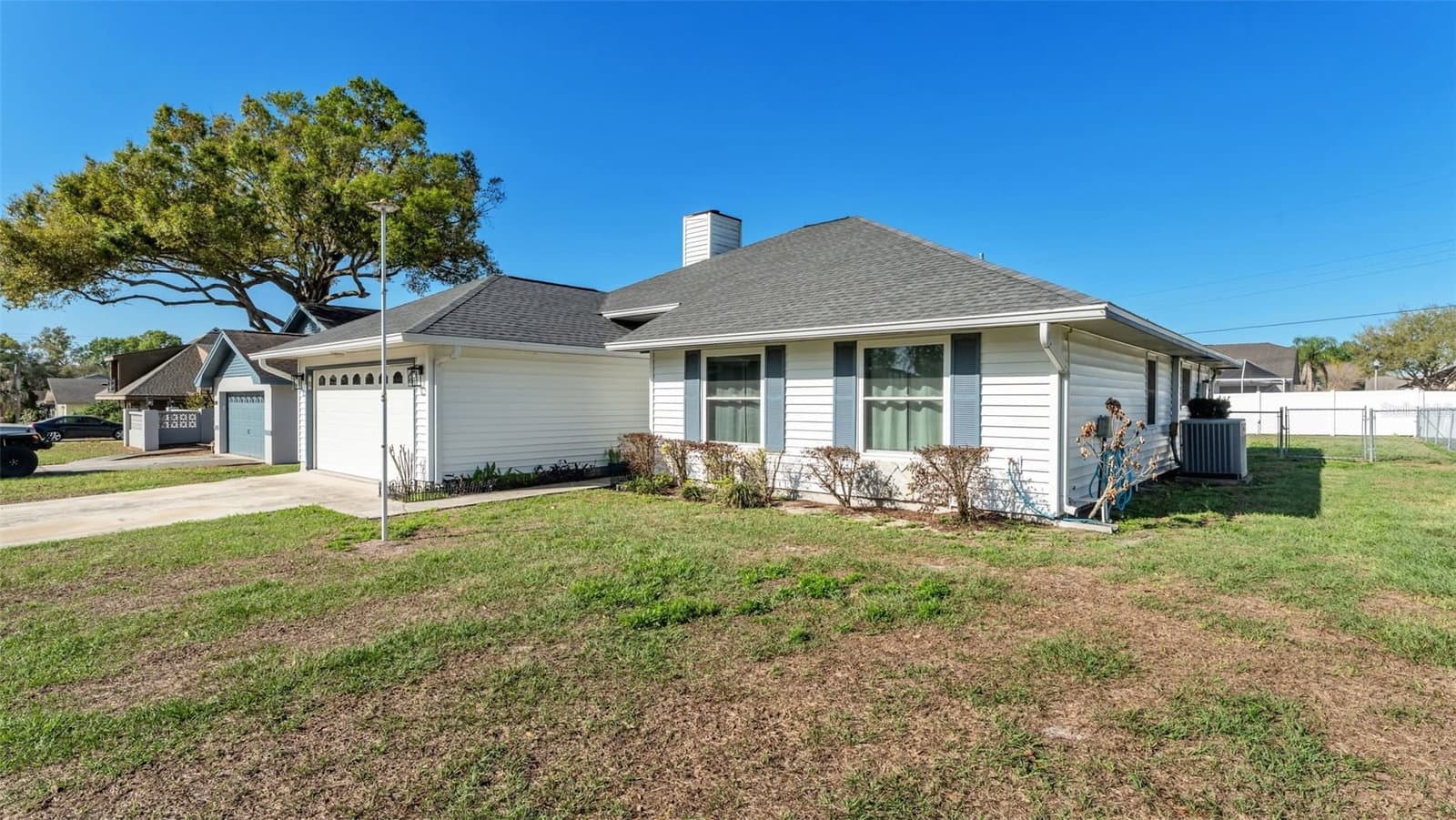 5249 NICHOLS