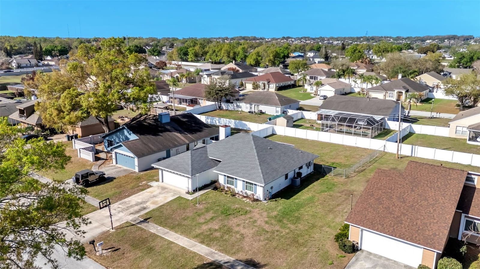 5249 NICHOLS