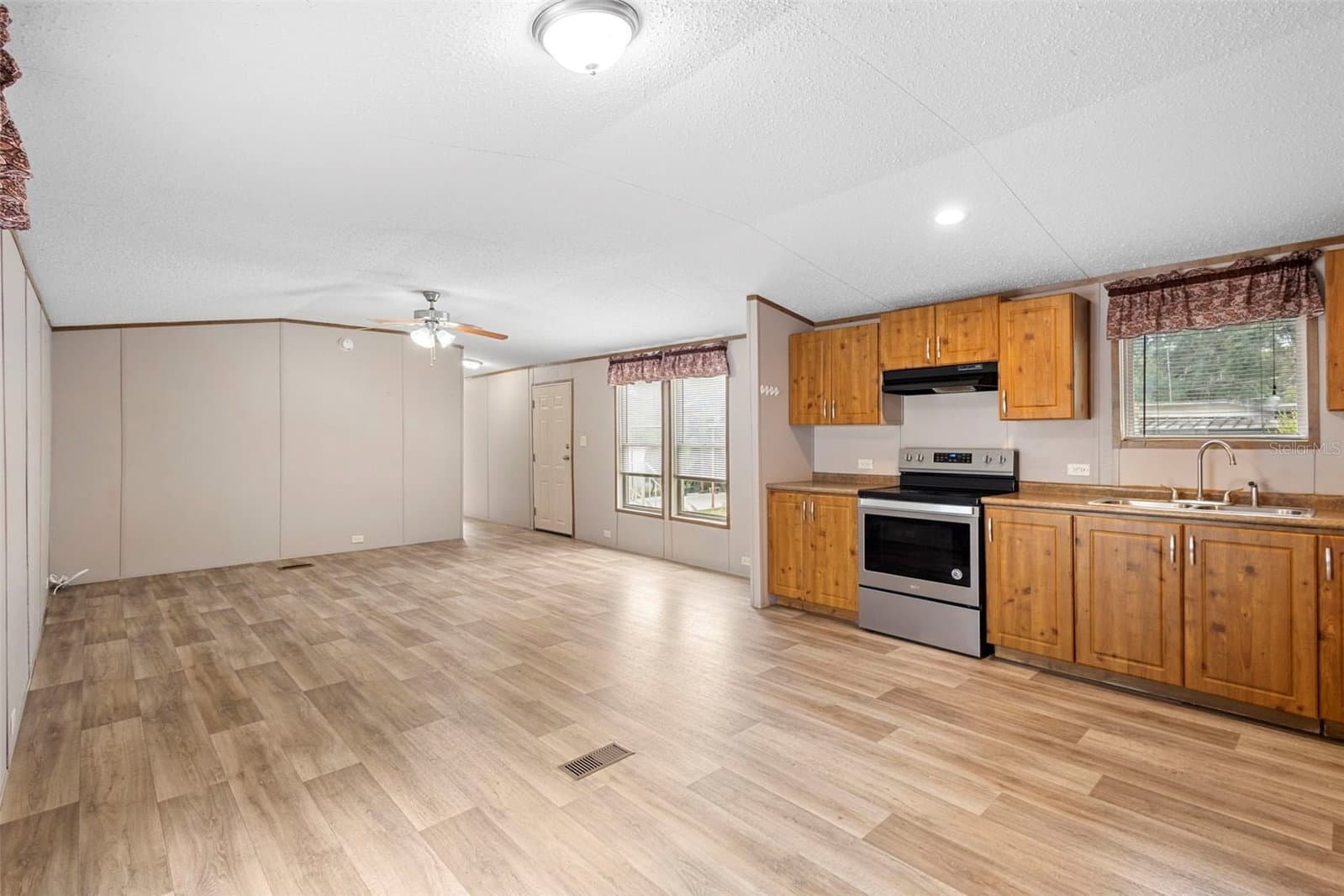 Photo 5 of 2530 CRESAP