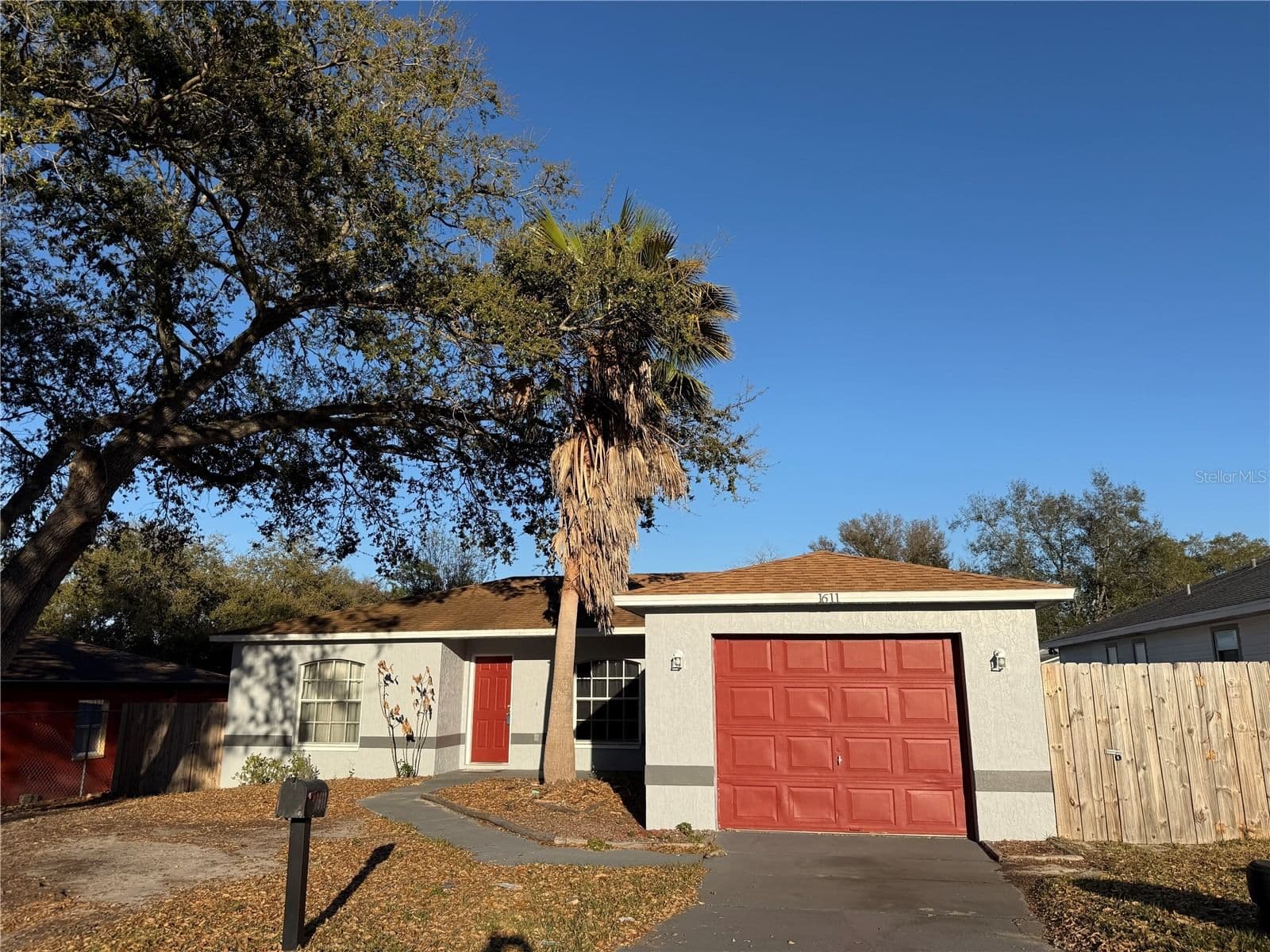 1611 FRUITWOOD