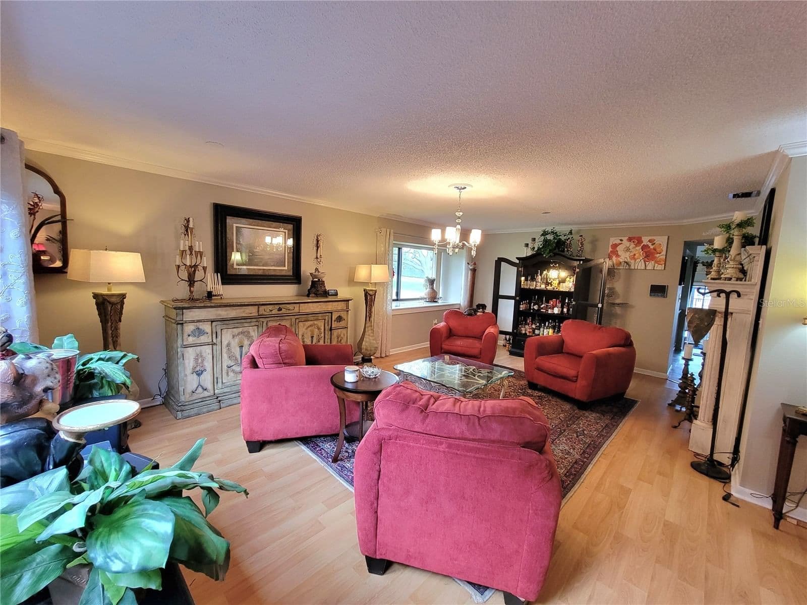1 CASA LOMA