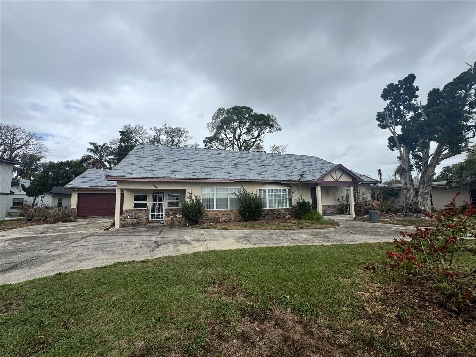 1450 LAKE CANNON