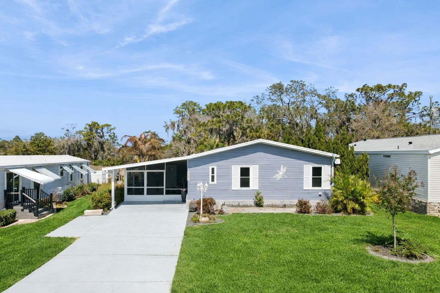 8568 BREEZE HILL