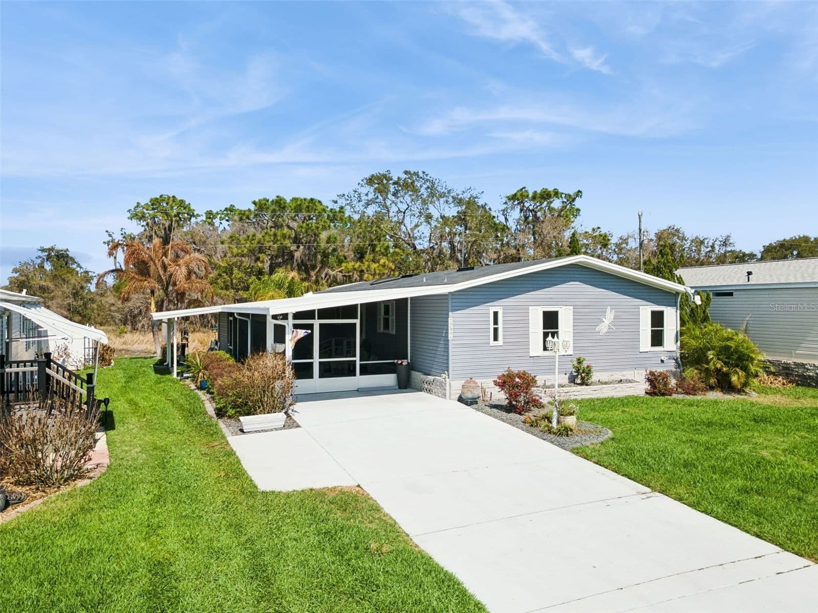 8568 BREEZE HILL