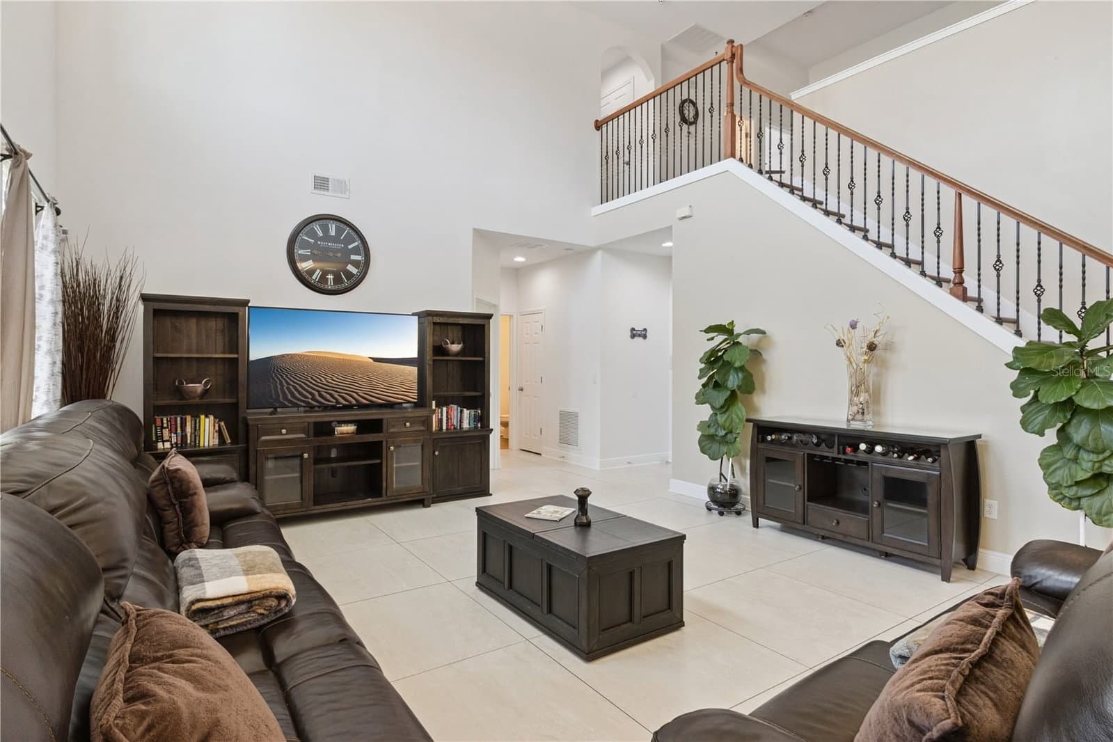 3979 SUNSET LAKE