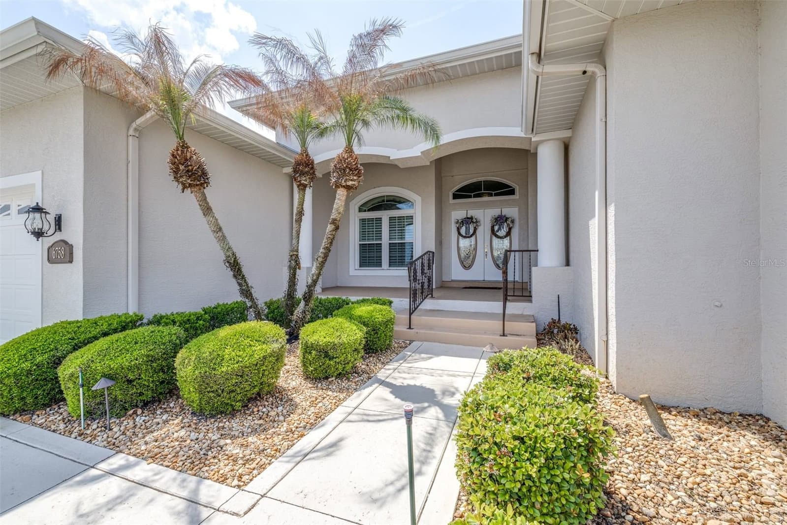 6758 HUNTINGTON HILLS
