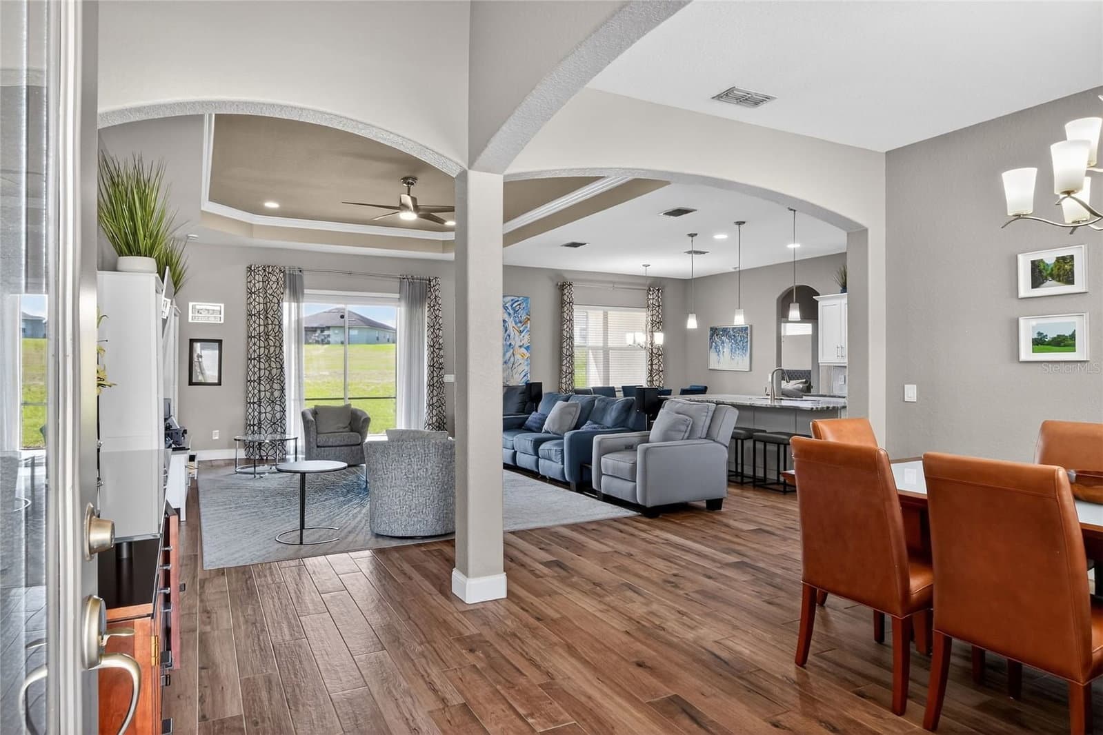 Photo 5 of 3171 PEARLY