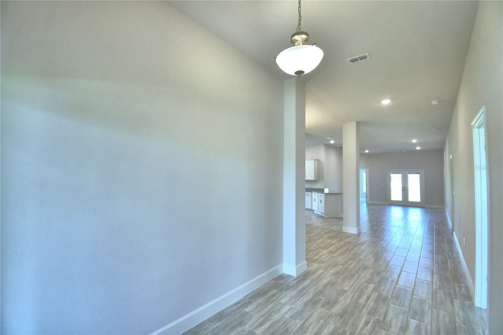 Photo 4 of 4705 GRANDVIEW GLEN