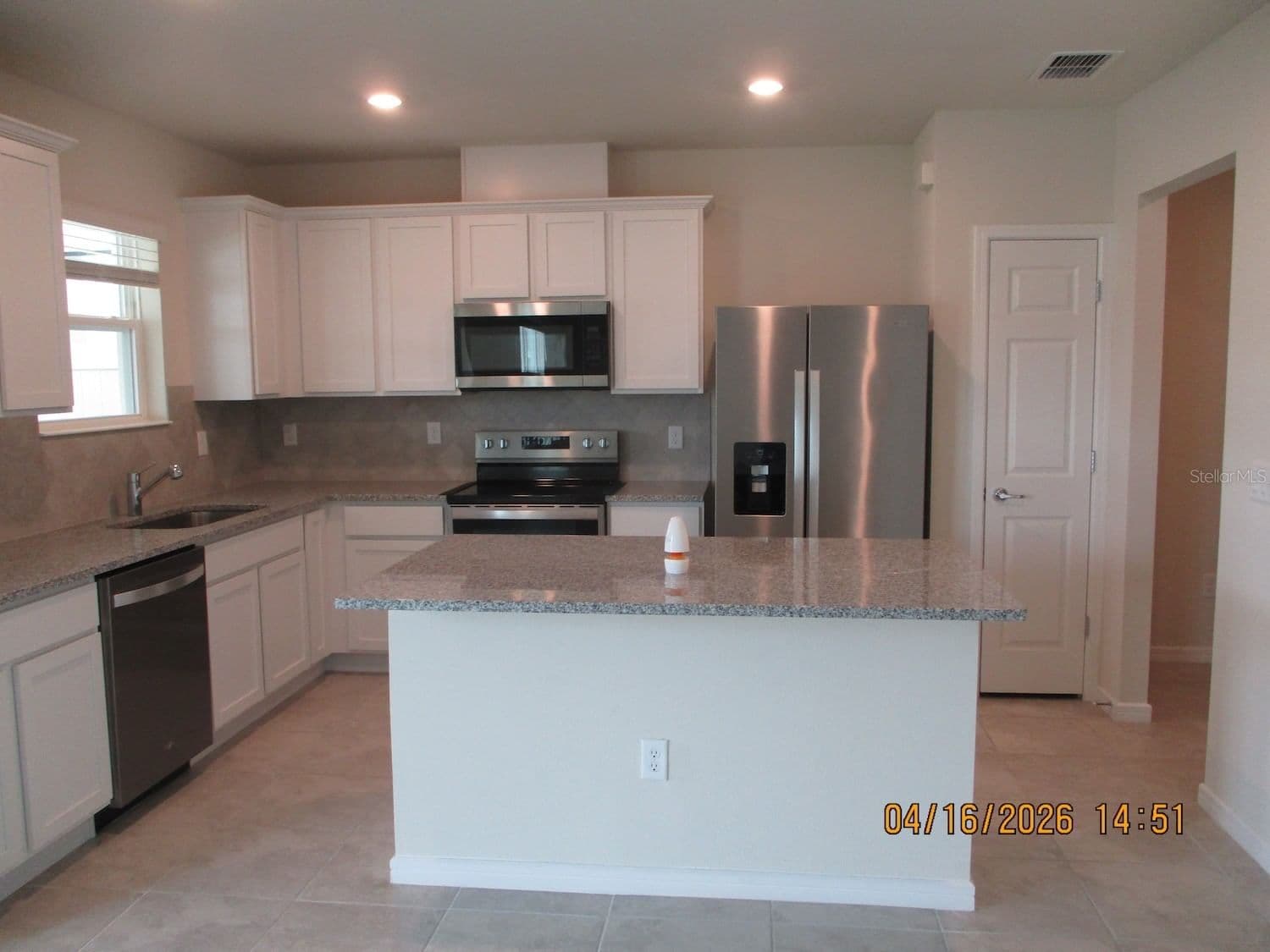Photo 4 of 1608 ASPEN AVE