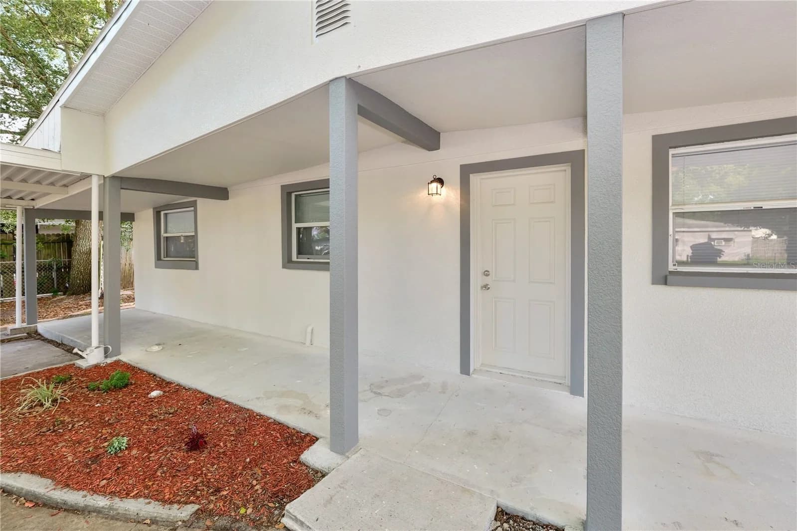 Photo 5 of 114 SHELTON Avenue