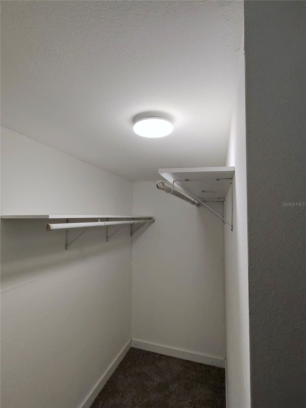 Photo 5 of 411 7TH