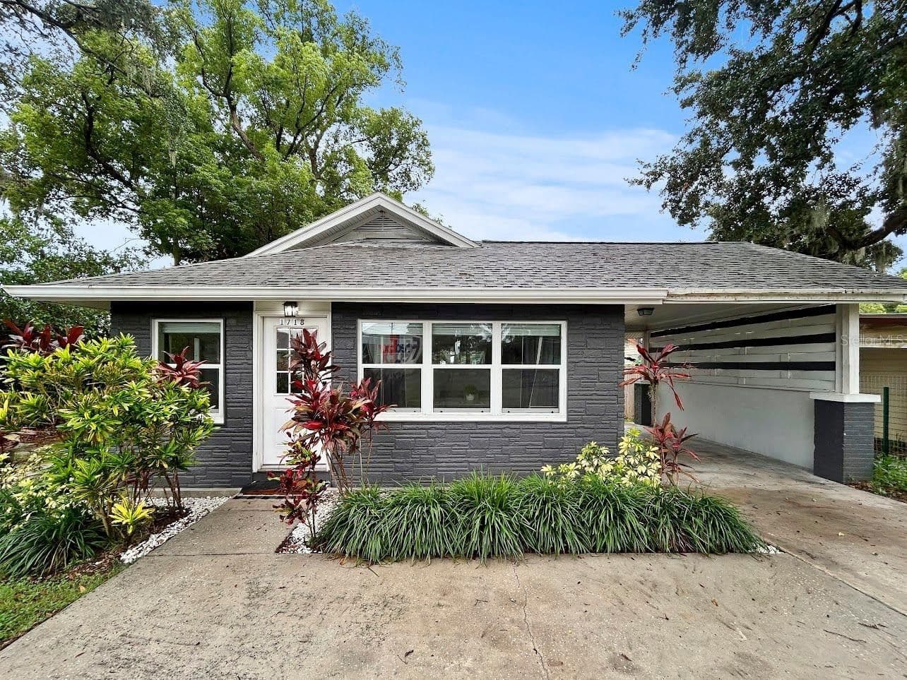 1718 LAVON