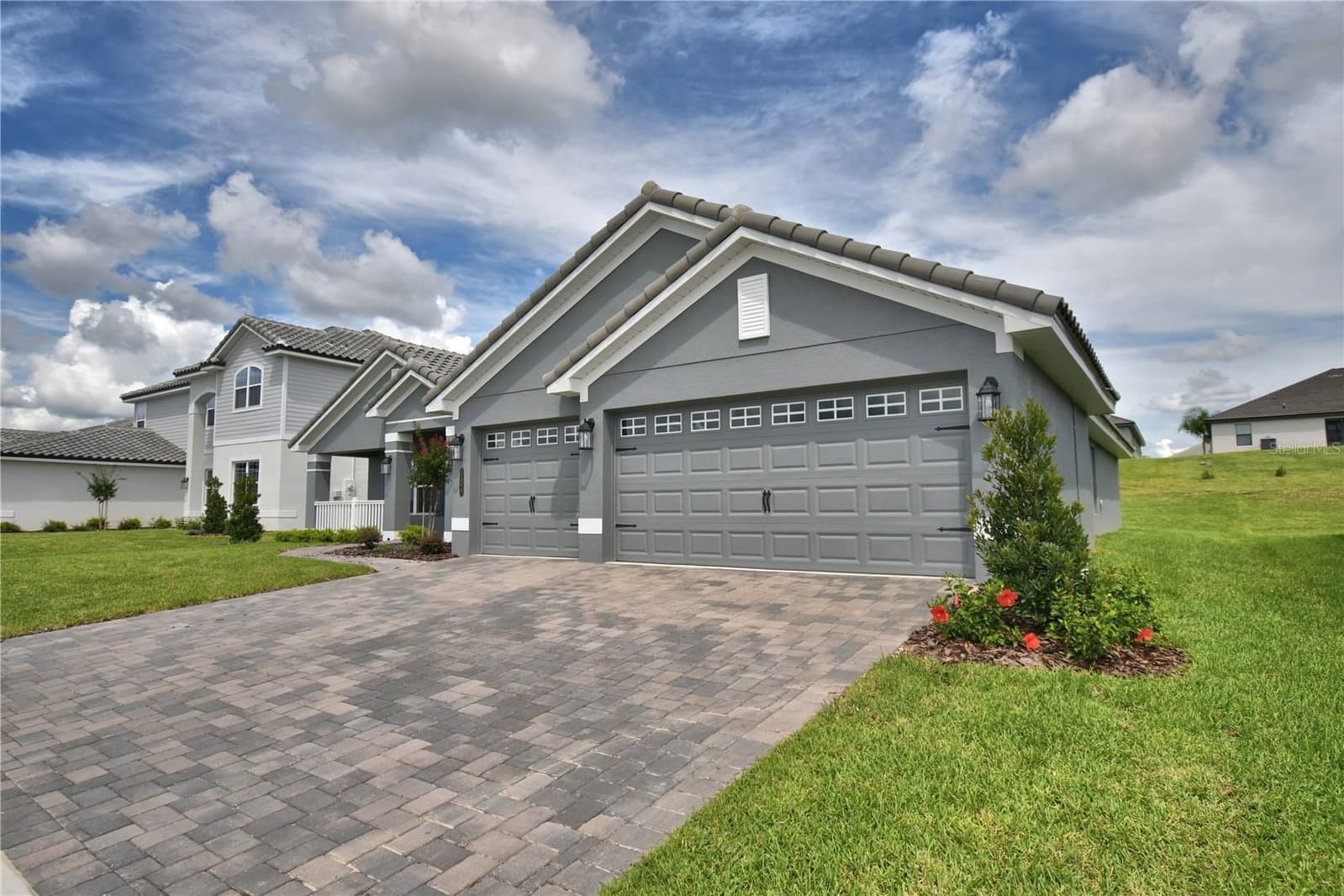 5421 WATERSIDE