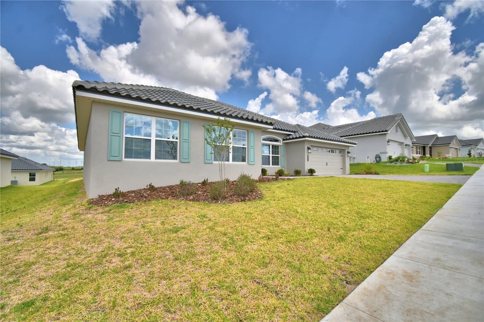 4270 JULIANA LAKE