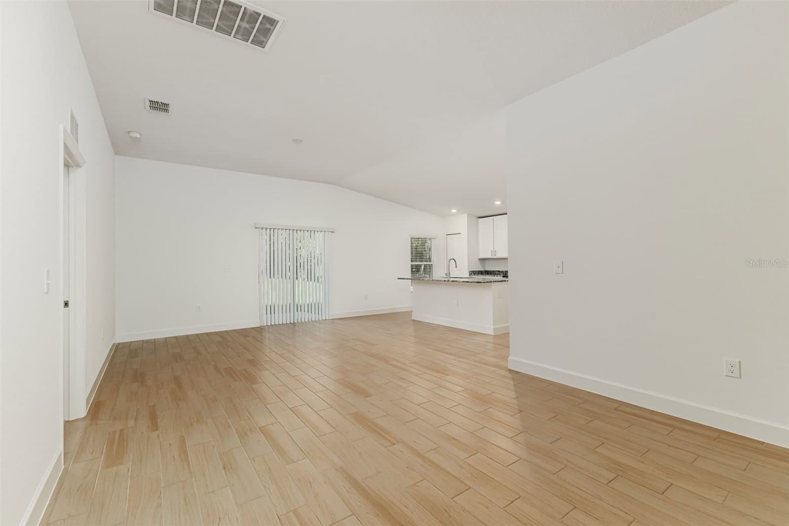 3038 THORNHILL