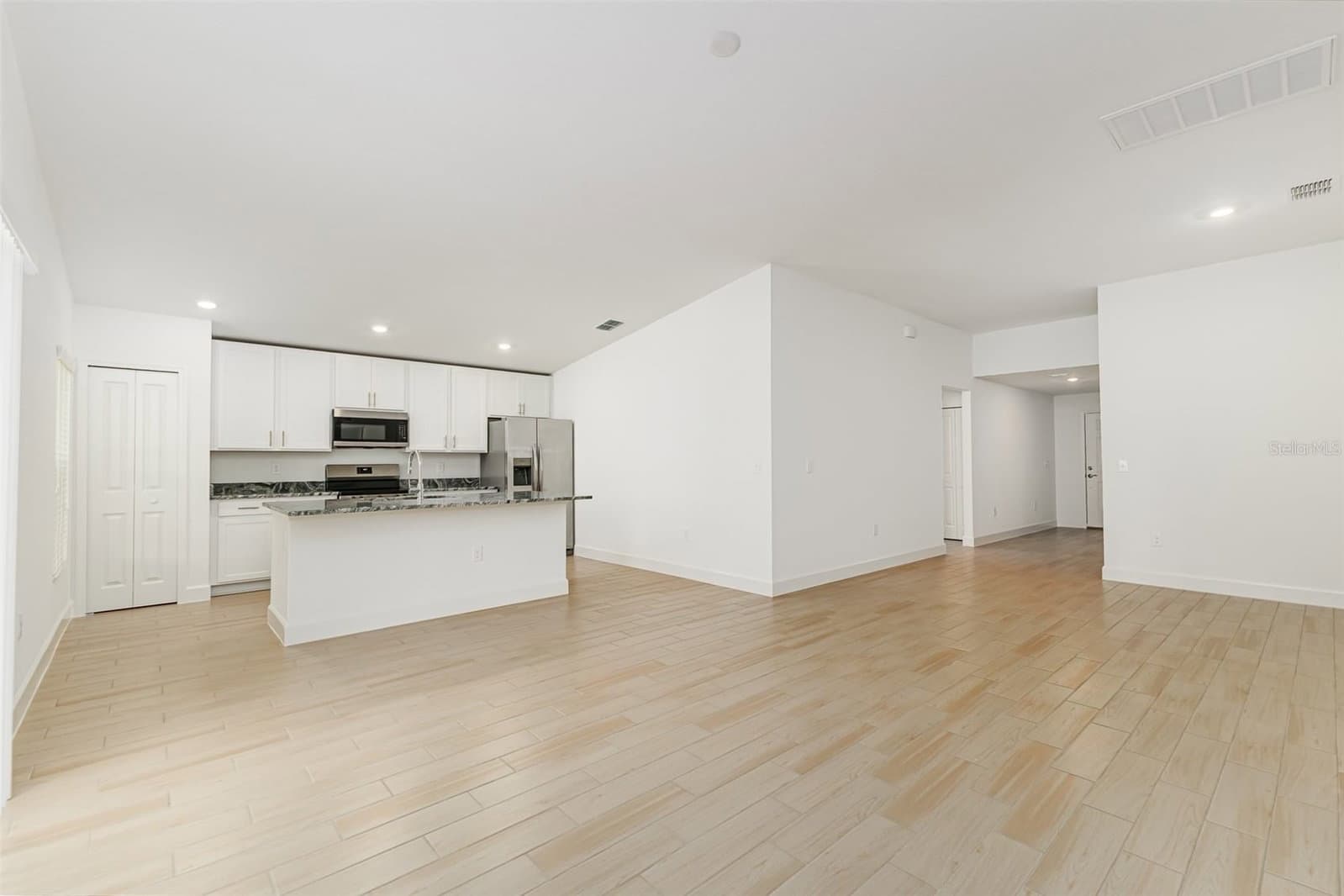 3038 THORNHILL