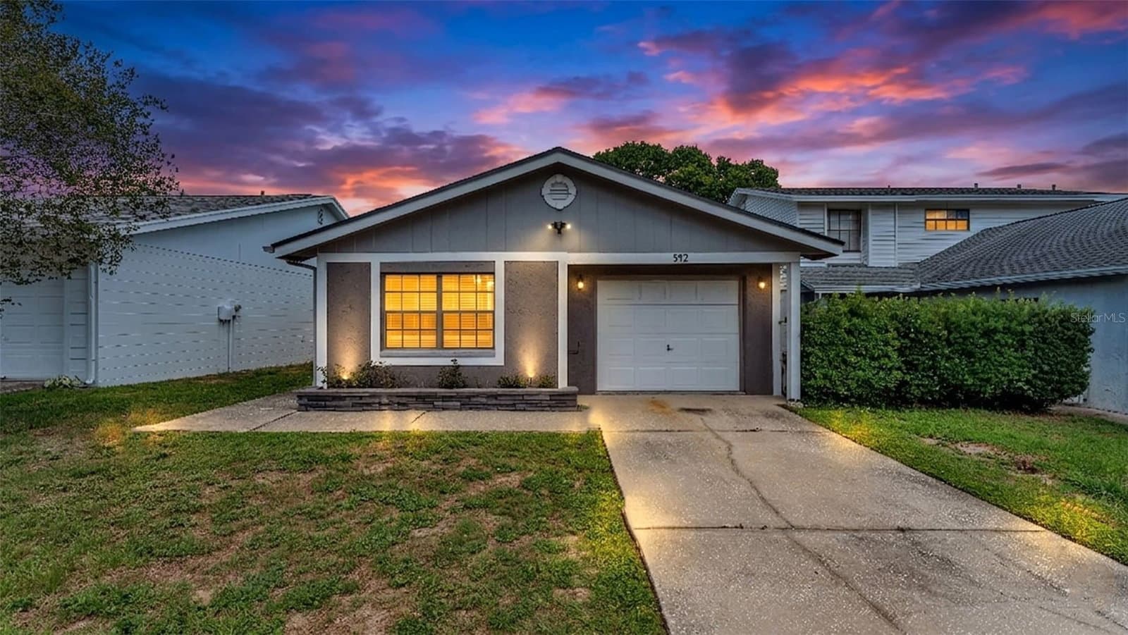 542 LAKE DEXTER