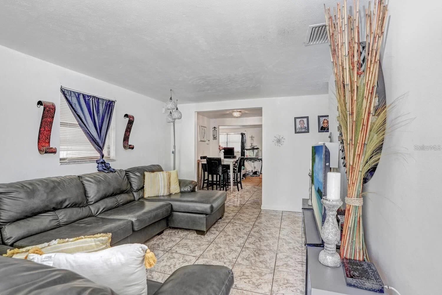 4833 ASHLAND Drive